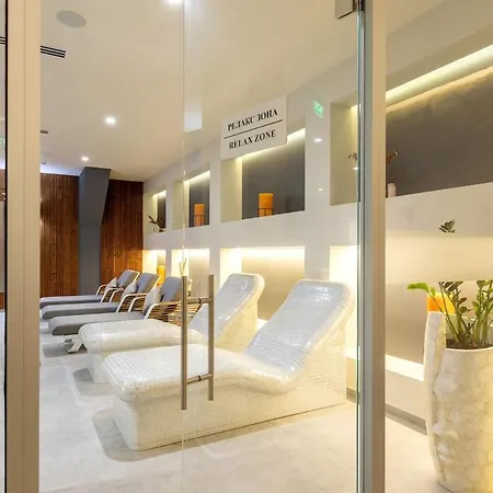 Pirin Sense - - Free Parking *
